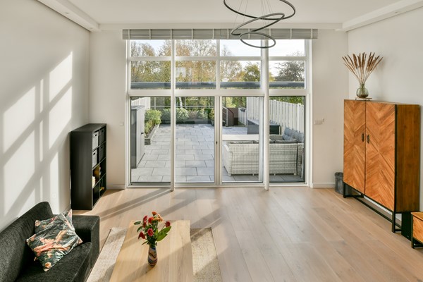 Medium property photo - Balatonmeerlaan 43, 1060 RD Amsterdam